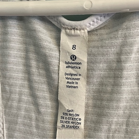 Lululemon Tank Top Racerback Loose Fit Workout Top size 8 - Picture 4 of 5